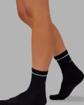 fast-performance-quarter-socks-hBwJnOuH-0.webp