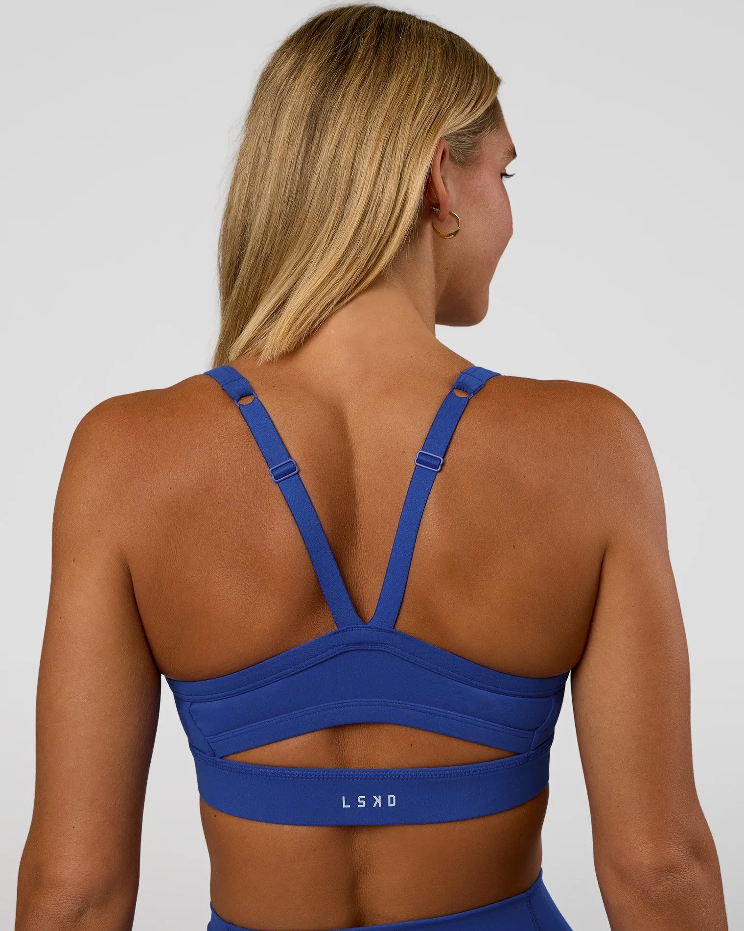 momentum-sports-bra-JOcFCvuA-1.webp Outlet LSKD Momentum Sports Bra Electric Indigo