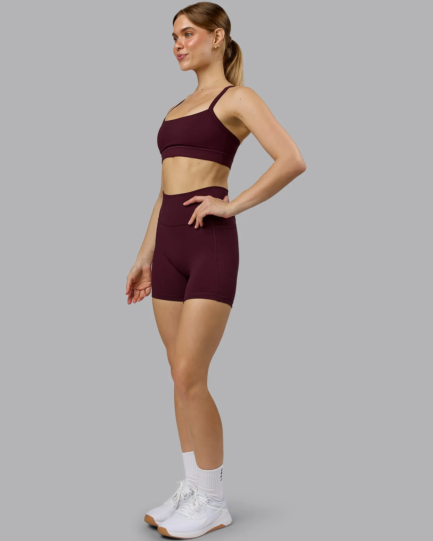 momentum-sports-bra-cJWrisKy-2.webp Outlet LSKD Momentum Sports Bra Cherry Lacquer