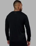 pace-running-long-sleeve-top-EfAHycuP-0.webp