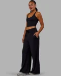 restore-cloudflx-wide-leg-pant-ZOrbdxrw-0.webp