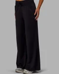 restore-cloudflx-wide-leg-pant-ZOrbdxrw-0.webp