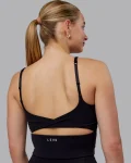 twist-shelf-bra-tank-SJeDUICK-0.webp