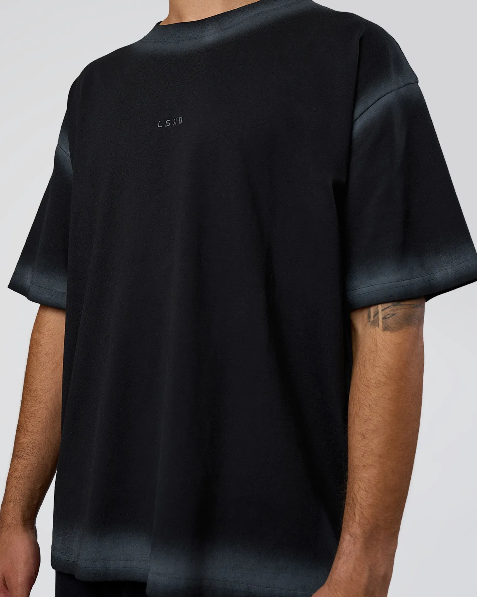 urban-blur-heavyweight-unisex-SiZHEduR-4.webp Online LSKD Urban Blur Heavyweight Unisex Oversized Tee Black Dark Storm
