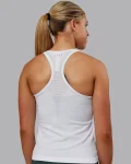 womens-aeroflx-seamless-tank-qktYXiie-0.webp